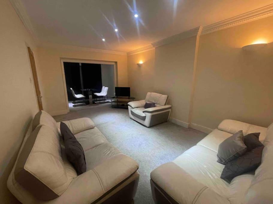 Lovely Detached House In Lovely Location Holiday home West Drayton (Middlesex)