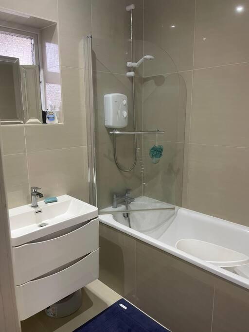 Lovely Detached House In Lovely Location Holiday home *